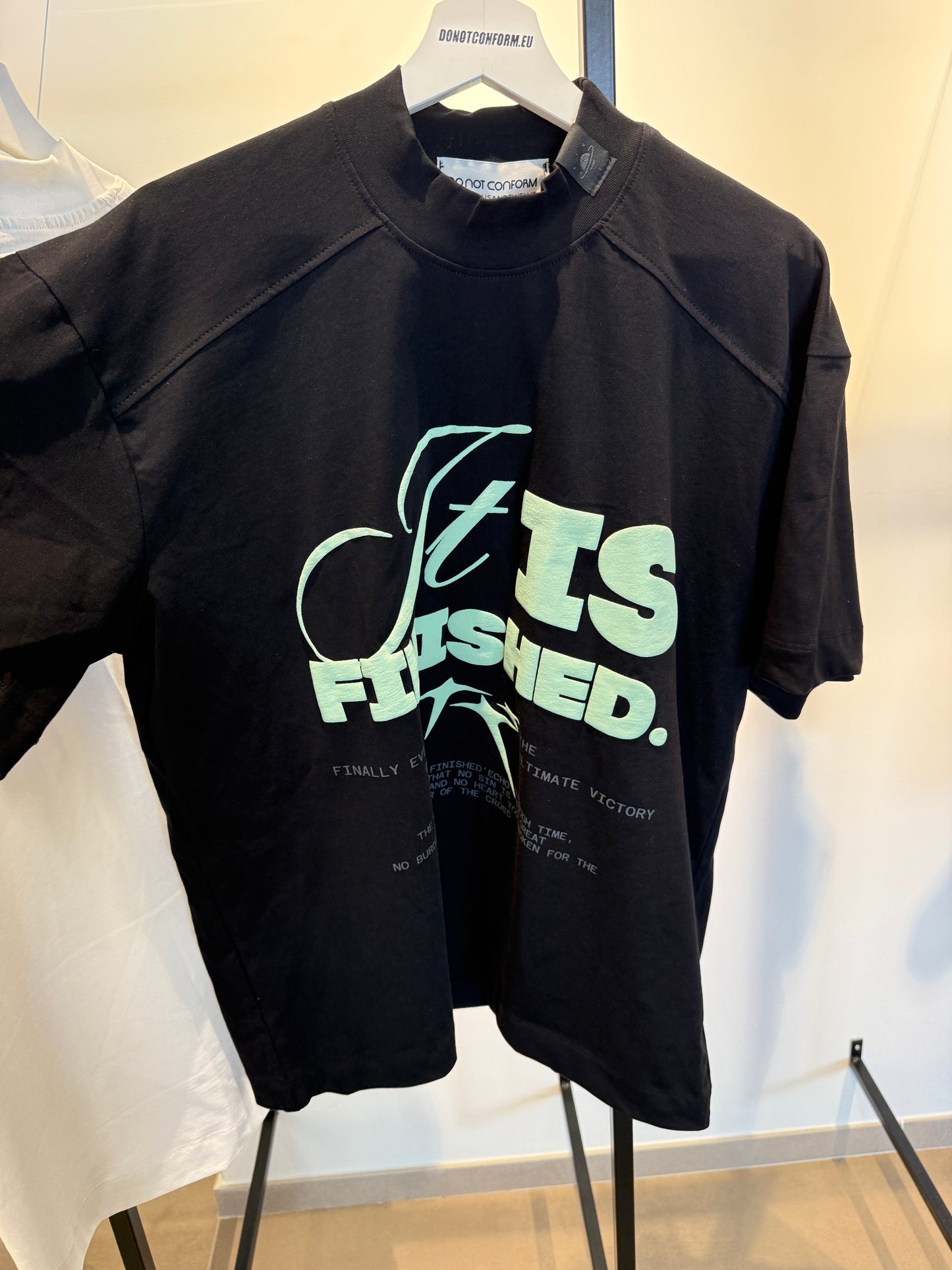 Tee Black “Finished”