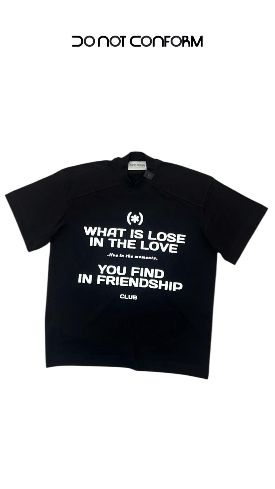 Tee Black Stampa “WHAT IS LOVE”